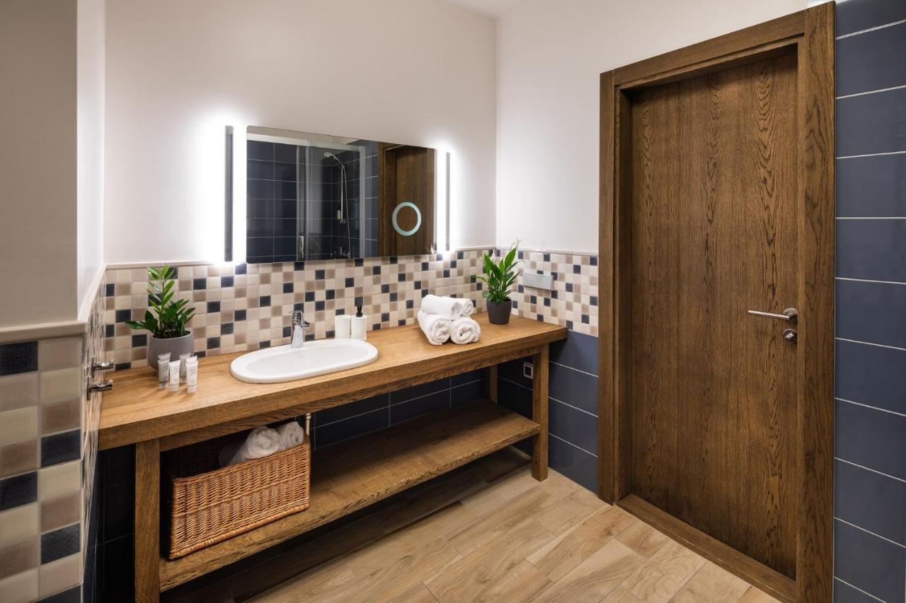 Riga Riverside Spacious One Bedroom Apartment Екстер'єр фото